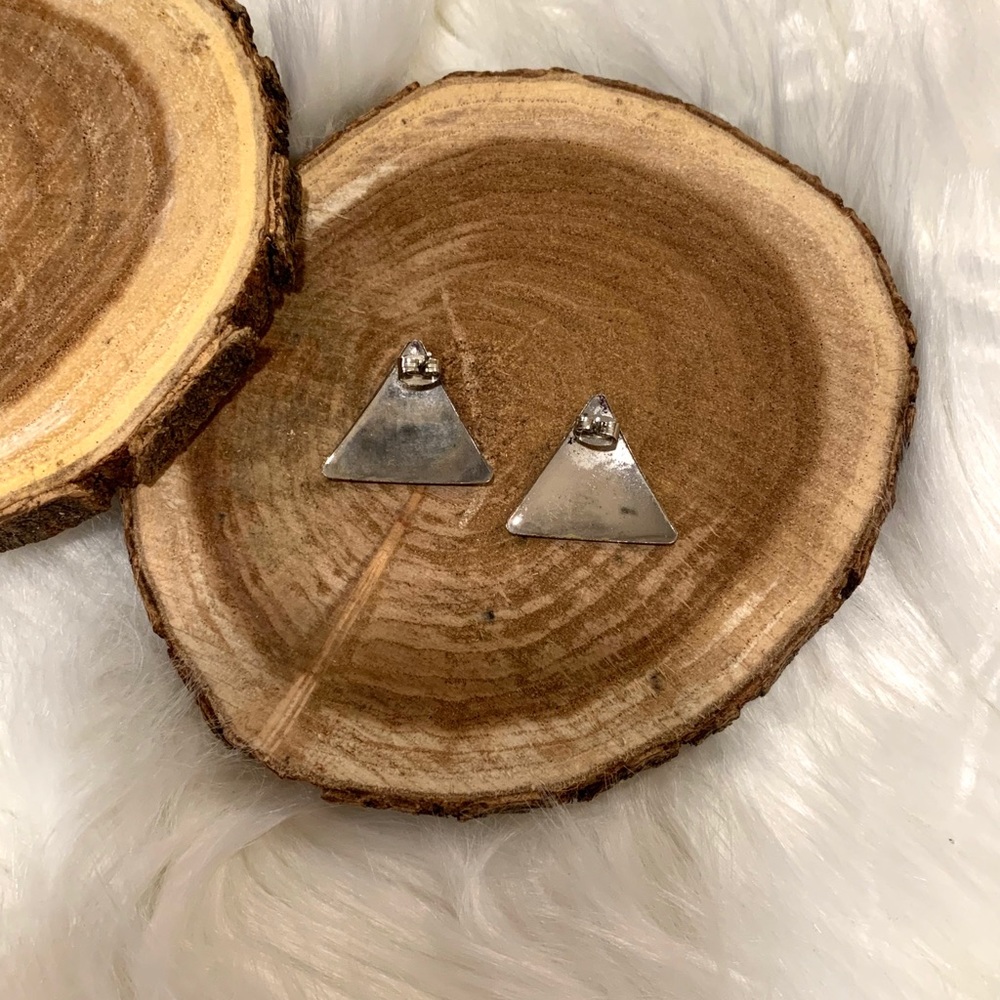 Triangle studs - Picture 4 of 4
